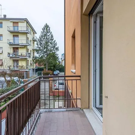 Apartment Minimalist Oasis - Life & Hesperia Hospital Modena